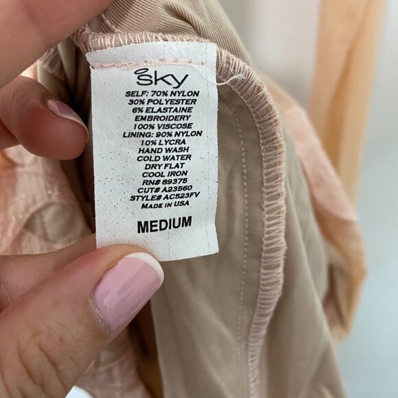 NEW Sky Kirsi Blush Dress Size Medium - Picture 7 of 9